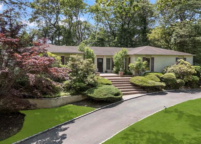 Property at 14 Durham Dr, Dix Hills, NY 11746, 5 beds, 4 baths
