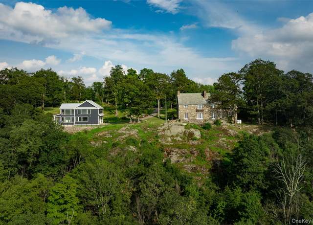 Property at 401 Woodmont Rd, Hopewell Junction, NY 12533, 5 beds, 5.5 baths