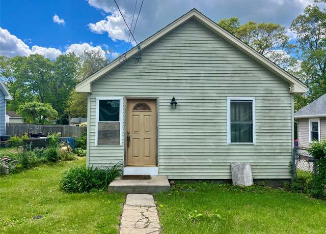 Property at 56 Shell Rd, Rocky Point, NY 11778, 2 beds, 1 bath
