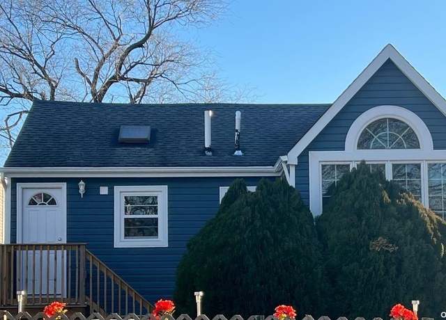 Property at 102-10A 160th Ave, Howard Beach, NY 11414, 2 beds, 1.5 baths