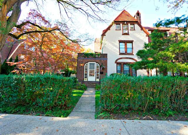 Property at 61 Summer St, Forest Hills, NY 11375, 5 beds, 2.5 baths