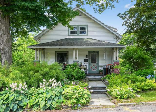 Property at 29 Voorhees Ave, Kingston, NY 12401, 3 beds, 1.5 baths