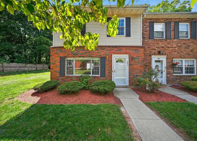 Property at 276 Temple Hill Rd #201, New Windsor, NY 12553, 3 beds, 1.5 baths