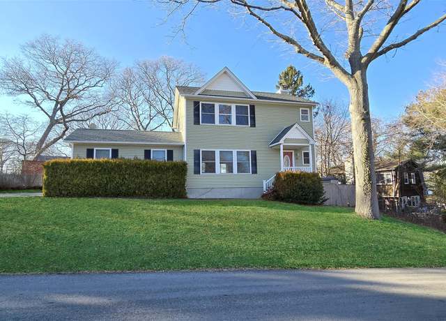 Property at 12 Glen Dr, Sound Beach, NY 11789, 3 beds, 2.5 baths