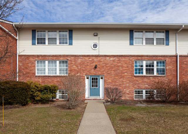 Property at 18 Huguenot St #4, New Paltz, NY 12561, 1 bed, 1 bath