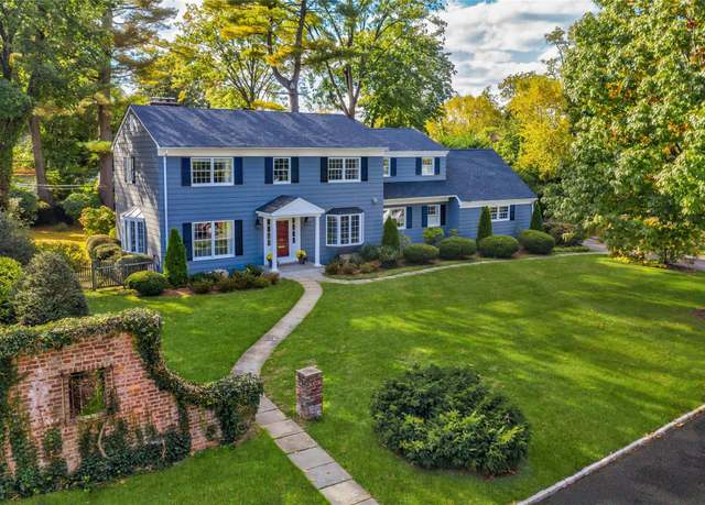 Property at 28 Valley Rd, Manhasset, NY 11030, 5 beds, 3.5 baths