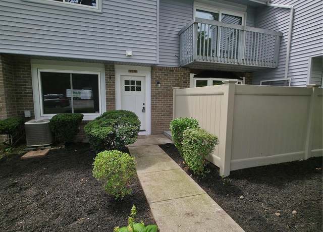 Property at 227 Springmeadow Dr Unit E, Holbrook, NY 11741, 2 beds, 1.5 baths