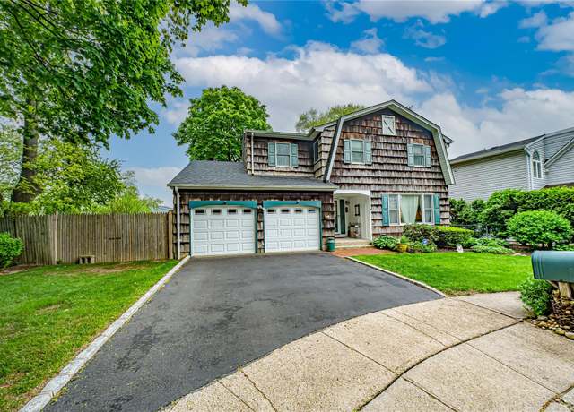 Property at 42 Forester Ct, Northport, NY 11768, 4 beds, 1.5 baths