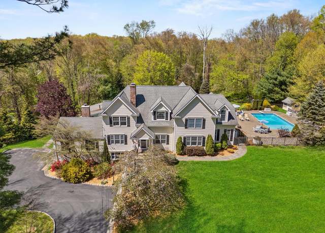 Property at 33 Van Rensselaer Rd, Katonah, NY 10536, 5 beds, 3.5 baths