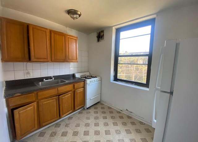 Property at 8615 Dongan Ave Unit 2D, Elmhurst, NY 11373, 1 bed, 1 bath