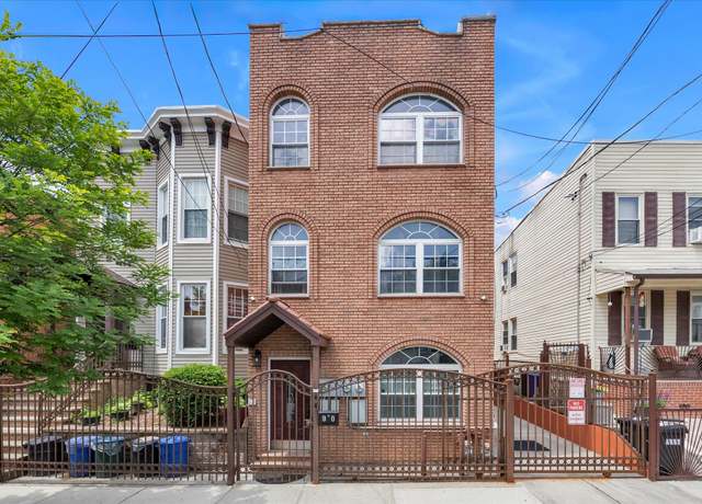 Property at 90 Milford St, Brooklyn, NY 11208, 7 beds, 5 baths