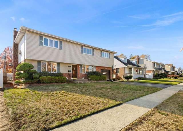 Property at 1053 Lorraine Dr, Franklin Square, NY 11010, 6 beds, 3 baths