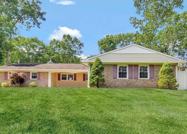 Property at 57 Sycamore Cir, Stony Brook, NY 11790, 3 beds, 2 baths