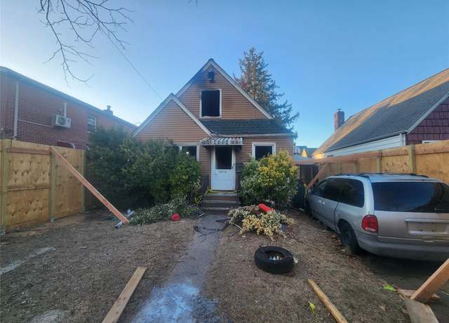 Property at 257-12 86th Ave, Floral Park, NY 11001, 3 beds, 1 bath