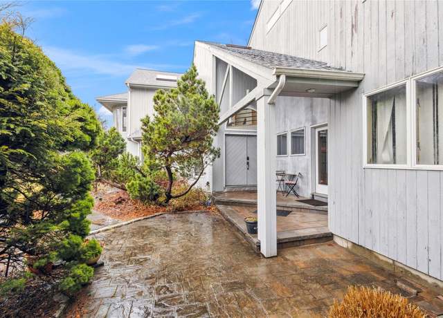 Property at 12 Friendly Rd, Smithtown, NY 11787, 5 beds, 2.5 baths