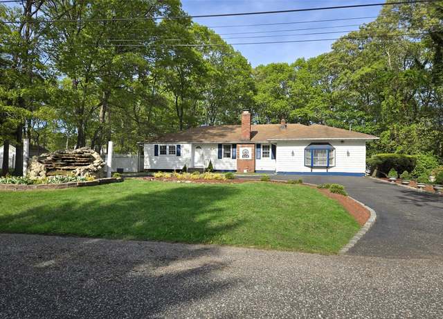 Property at 458 Helene Ave, Shirley, NY 11967, 5 beds, 2 baths