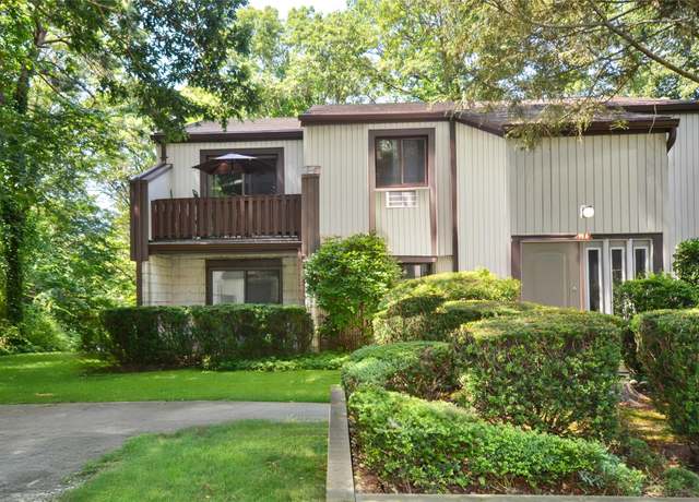 Property at 99 Richmond Blvd Unit 3A, Ronkonkoma, NY 11779, 2 beds, 1 bath