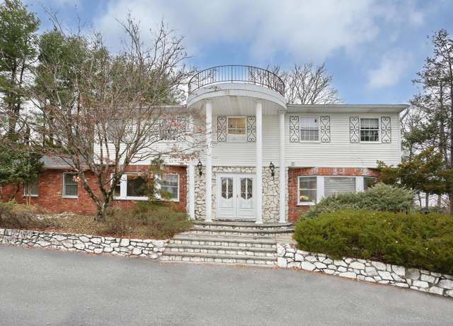 Property at 9 Oz Ct, Spring Valley, NY 10977, 7 beds, 4.5 baths