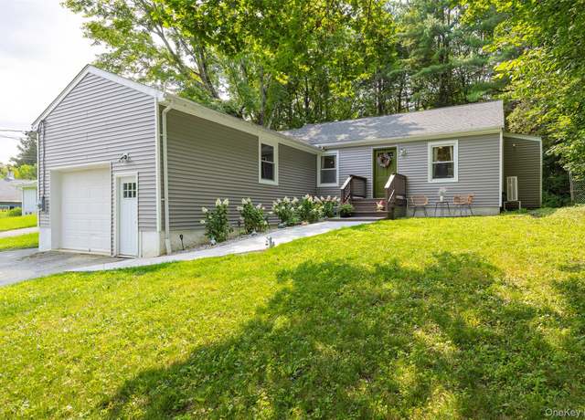 Property at 148 Bower Rd, Poughkeepsie, NY 12603, 3 beds, 1 bath