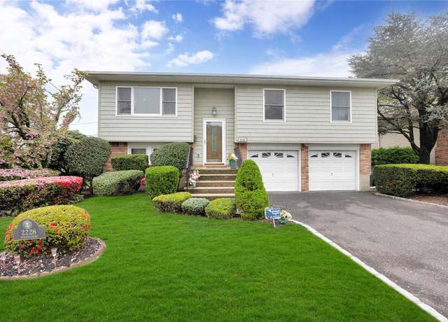 Property at 2228 Stacey Ct, North Bellmore, NY 11710, 3 beds, 2 baths