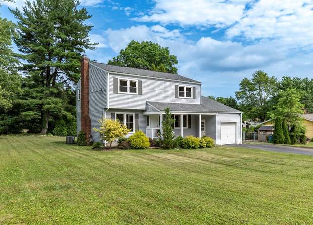 Property at 2 Jean Ln, New City, NY 10956, 4 beds, 2.5 baths