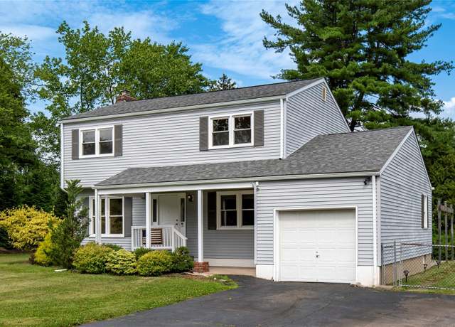 Property at 2 Jean Ln, New City, NY 10956, 4 beds, 2.5 baths