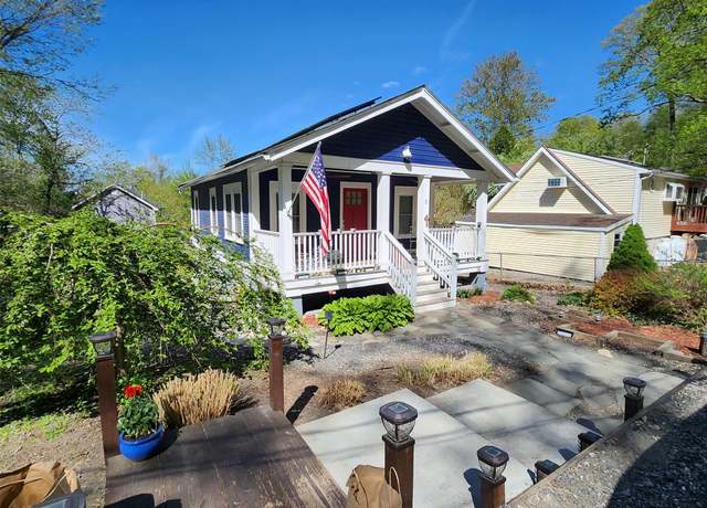 Property at 3 Tinkers Dr, Greenwood Lake, NY 10925, 2 beds, 1 bath