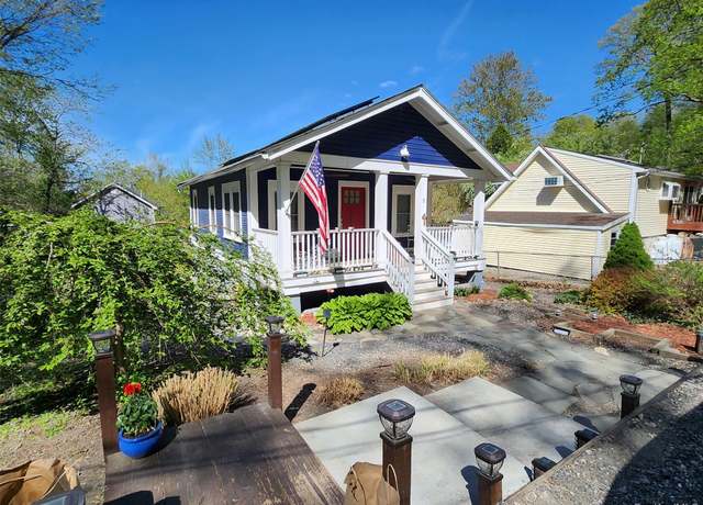 Property at 3 Tinkers Dr, Greenwood Lake, NY 10925, 2 beds, 1 bath