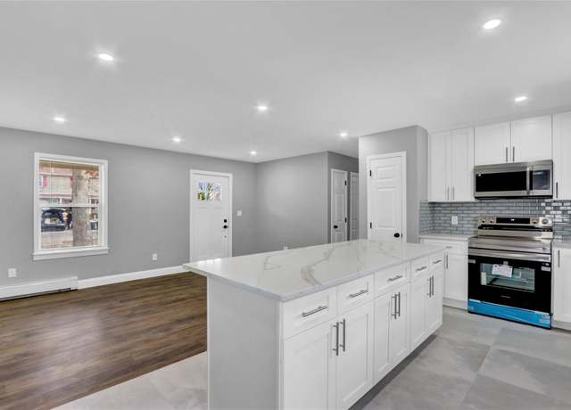 Property at 42 Leaf Ave, Central Islip, NY 11722, 3 beds, 1 bath