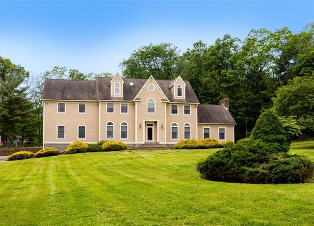 Property at 219 Maple Ave, Monroe, NY 10950, 6 beds, 4.5 baths