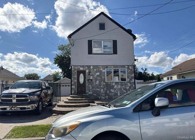 Property at 104 E Pennywood Ave, Roosevelt, NY 11575, 3 beds, 1 bath