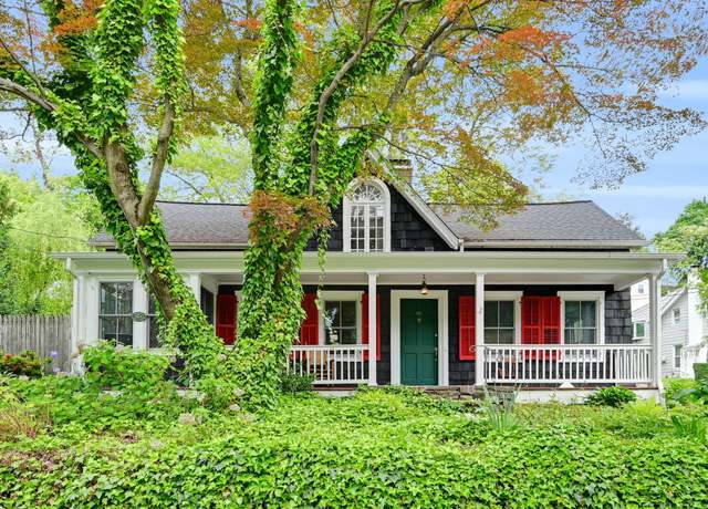 Property at 60 Revolutionary Rd, Ossining, NY 10562, 3 beds, 2 baths