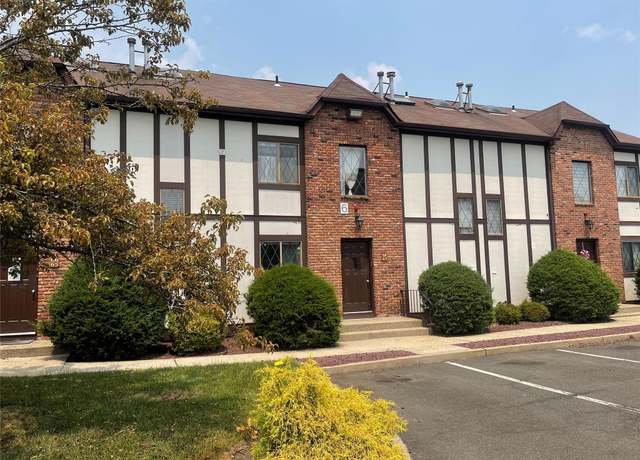 Property at 135 W Nyack Rd #63, Nanuet, NY 10954, 1 bed, 1 bath
