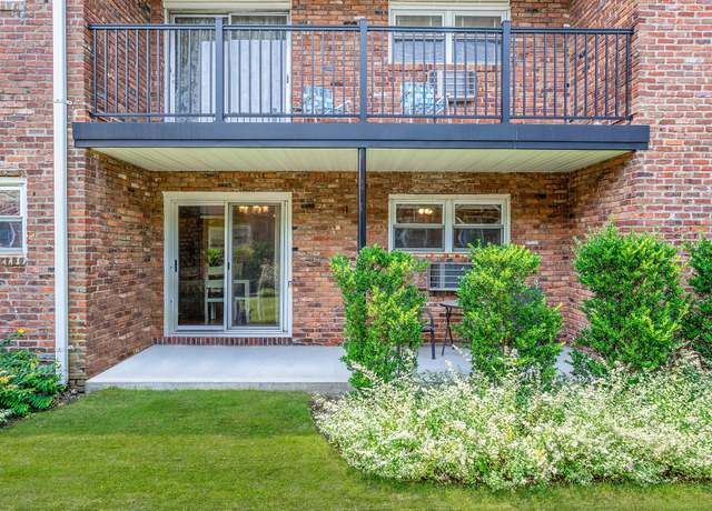 Property at 18 Ivy St Unit 4A, Farmingdale, NY 11735, 1 bed, 1 bath