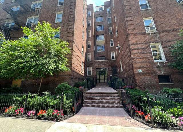 Property at 2080 Barnes Ave Unit 5B, Bronx, NY 10462, 2 beds, 1 bath