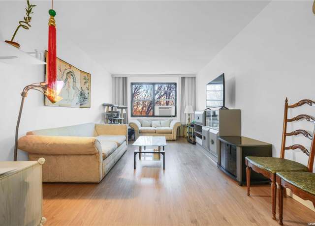 Property at 139-15 28th Rd Unit 4C, Flushing, NY 11354, 2 beds, 1 bath