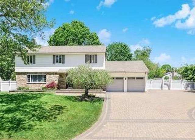 Property at 123 Superior St, Port Jefferson Station, NY 11776, 4 beds, 2.5 baths
