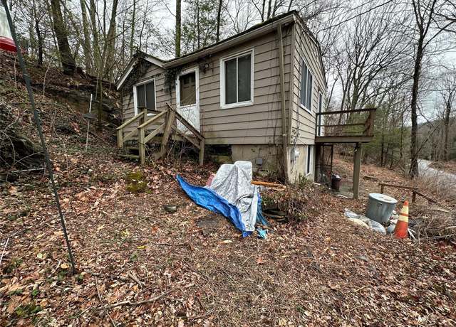 Property at 120 Ressique St, Carmel, NY 10512, 1 bed, 1 bath