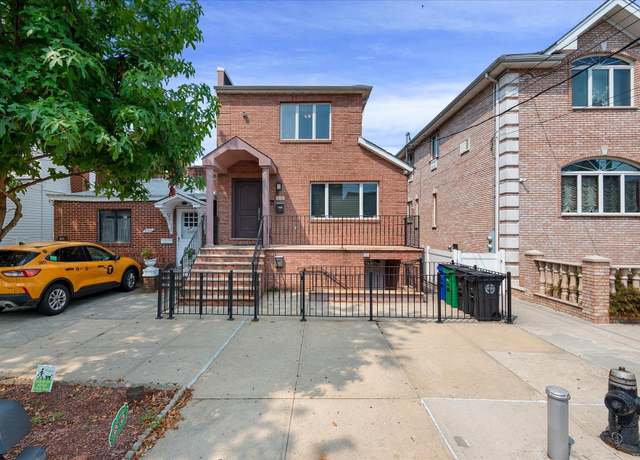 Property at 2134 74th St, East Elmhurst, NY 11370, 4 beds, 3.5 baths