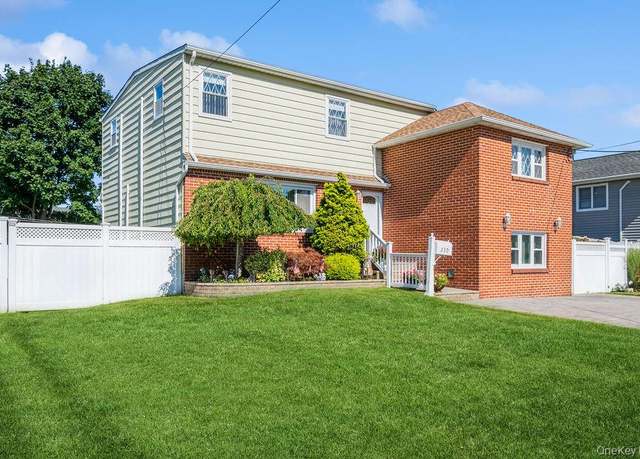 Property at 230 W End Ave, Massapequa, NY 11758, 4 beds, 2 baths