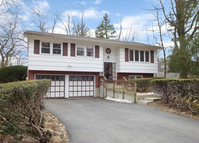 Property at 162 Woodland Ave, Pearl River, NY 10965, 3 beds, 1.5 baths