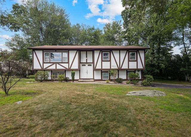 Property at 16 Green Bower Ln, New City, NY 10956, 5 beds, 2.5 baths