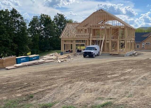Property at 472 Wheeler Rd, Florida, NY 10921, 4 beds, 3 baths