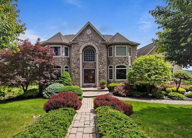 Property at 115 Overlook Rd, Pomona, NY 10970, 5 beds, 3 baths