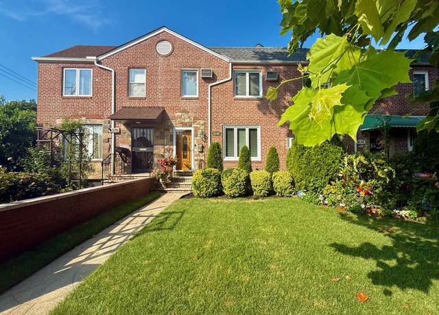 Property at 6368 77th St, Middle Village, NY 11379, 3 beds, 1.5 baths