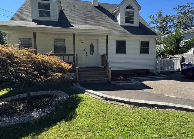 Property at 42A Wills Ave, Mastic, NY 11950, 4 beds, 3 baths