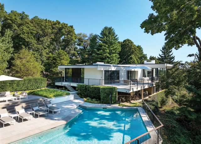 Property at 17 Pilgrim Rd, Rye, NY 10580, 5 beds, 5.5 baths