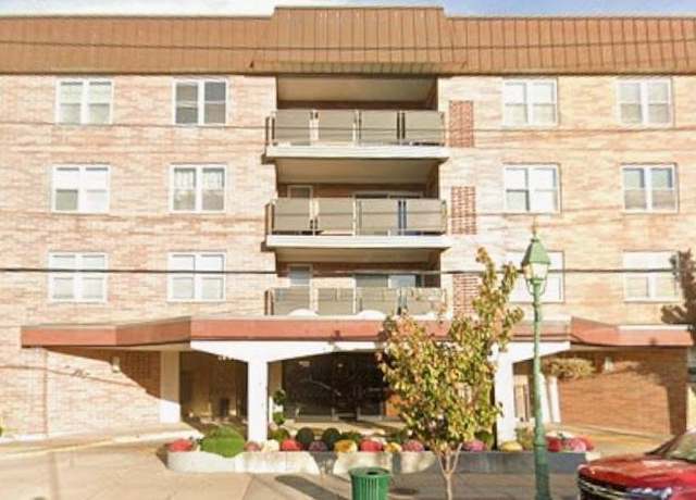 Property at 360 Central Ave #331, Lawrence, NY 11559, 1 bed, 2 baths