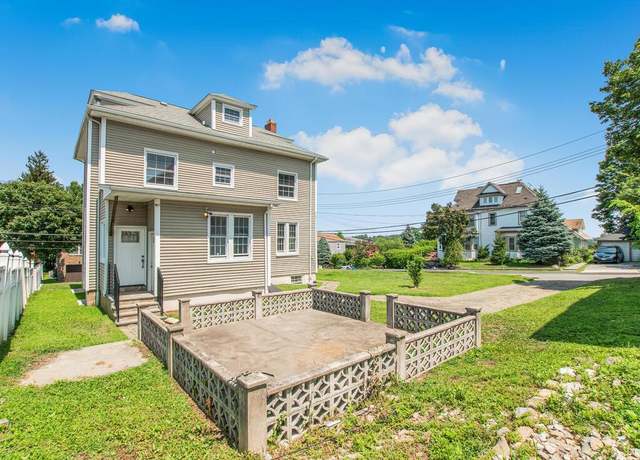 Property at 70 Normandy Rd, Yonkers, NY 10701, 6 beds, 2.5 baths