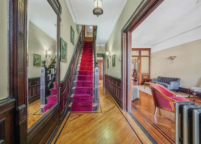Property at 550 Decatur St, Brooklyn, NY 11233, 5 beds, 3 baths